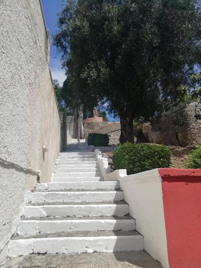 Dimitris Studios باليوكاستريتسا المظهر الخارجي الصورة